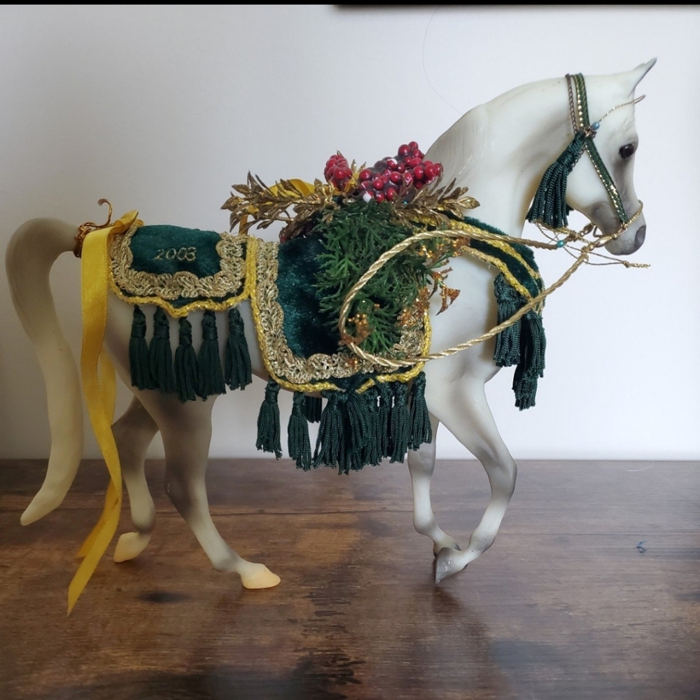 2003 Breyer Christmas Horse